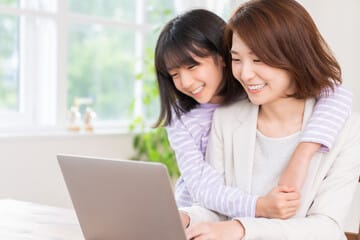 女性のキャリアの悩みに寄り添いサポートするサービスの説明